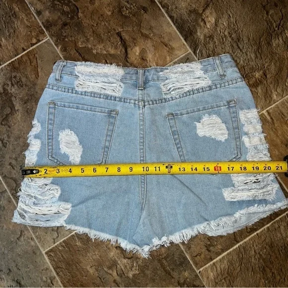 NWT Denim Blvd Highly Distressed Jean Shorts - Picture 10 of 12